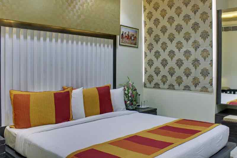 Hotel Yash Regency Room