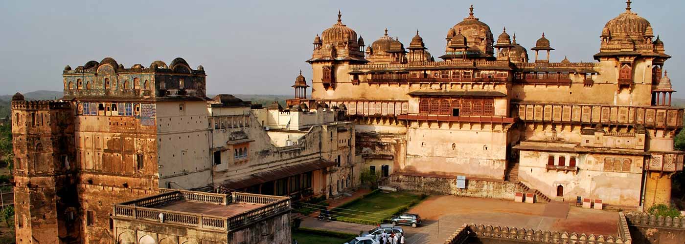 Orchha Fort Timings, Entry Fees, Location, Facts, History, Architecture & Visiting Time