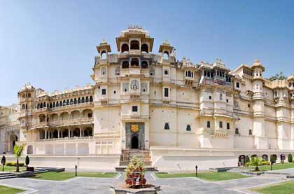 Udaipur Forts and Palaces Tours