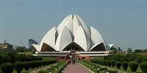 Lotus Temple Delhi Timings, Entry Fees, Location, Facts, History, Architecture & Visiting Time