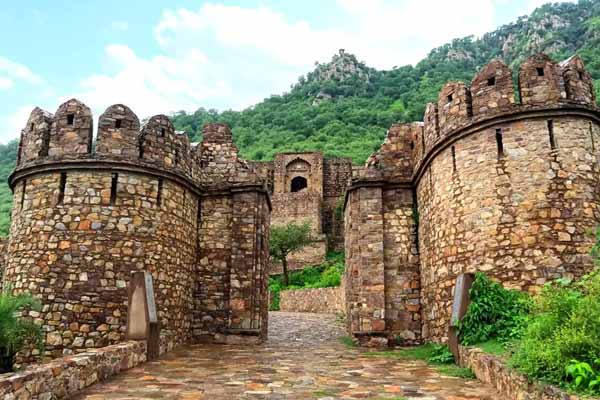 Places to Visit near Jaipur within 100 KM