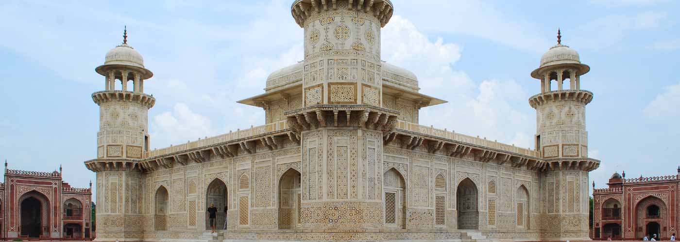Tomb of Itimad Ud Daulah Agra Timings, Entry Fees, Location, Facts, History, Architecture & Visiting Time