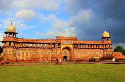 Delhi Agra Jaipur 5 Day Trip