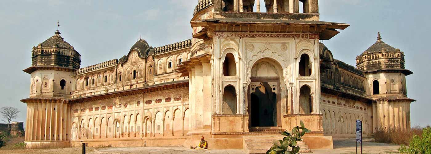 Laxminarayan Temple Orchha Timings, Entry Fees, Location, Facts, History, Architecture & Visiting Time