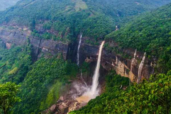 Nohkalikai Falls