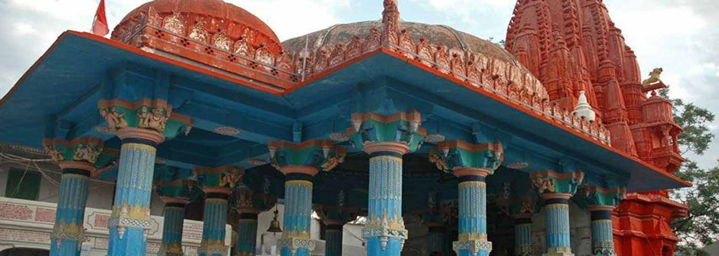Brahma Temple, Pushkar Timings, Entry Fees, Location, Facts, History, Architecture & Visiting Time
