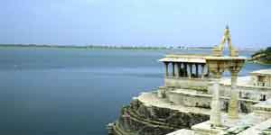 Raj Samand Lake