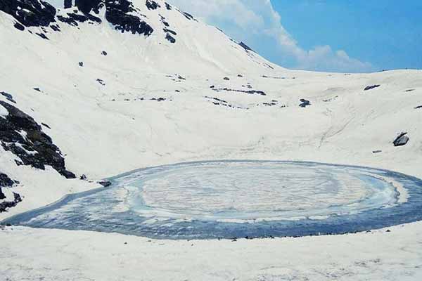 Bhrigu Lake, Manali