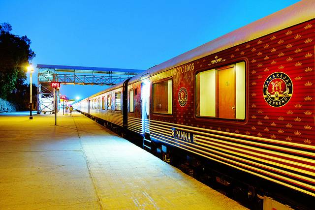 luxe treinreis india