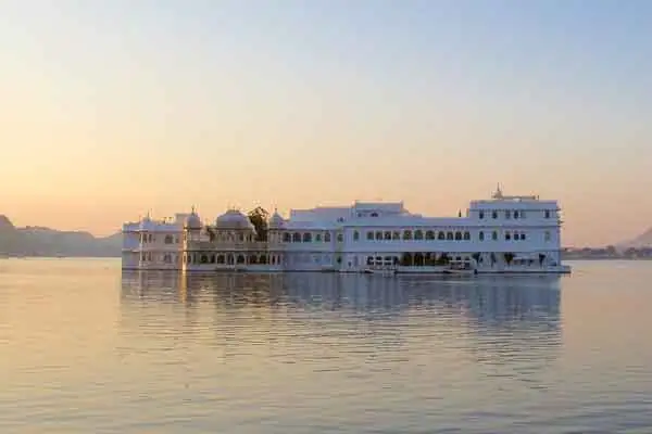 Rajasthan 3 Nights / 4 Days Romantic Udaipur Tour Package